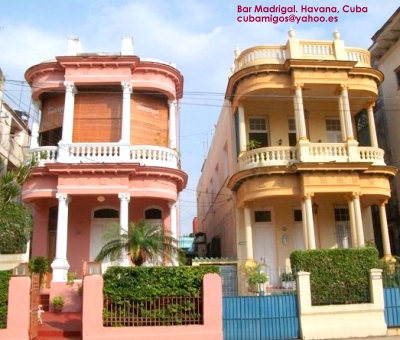 bedrooms in colonial houses